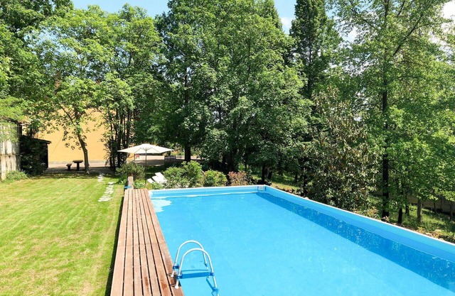 Stunning private villa for 12 guests with WIFI, private pool, TV, terrace and pets allowed