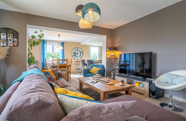 Stunning private villa for 6 people with WIFI, TV, patio, pets allowed and parking