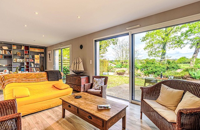 Stunning private villa for 6 people with WIFI and TV