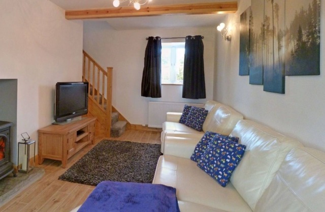 Stunning private villa for 6 people with WIFI, hot tub, TV, patio, panoramic view and parking