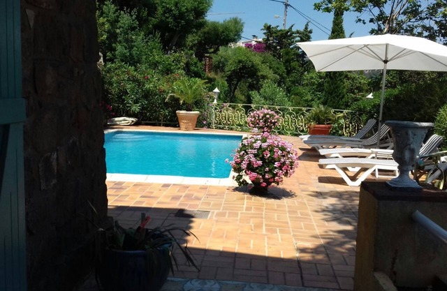 Stunning Provencal Villa - 5 min from the beach!