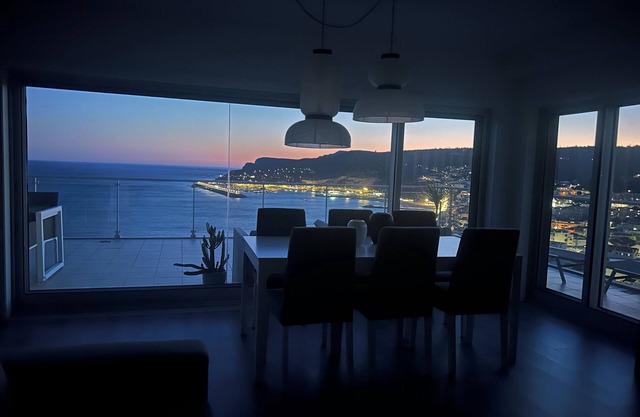 Stunning sea view apartment, great terrace and pool