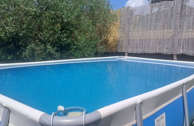 Stunning villa with WIFI, private pool, TV, pets allowed and panoramic view, close to Montepulc.