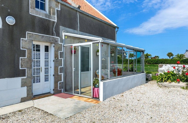 Stunning villa for 4 people with WIFI, TV, pets allowed and parking