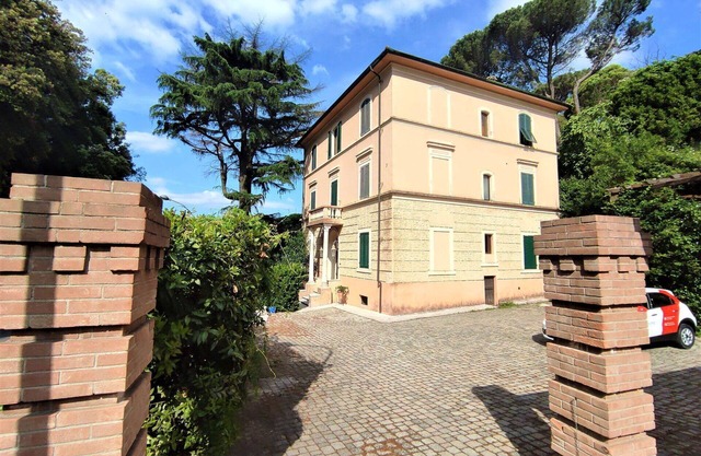 Stunning villa for 4 guests with A/C, WIFI, TV, patio and pets allowed