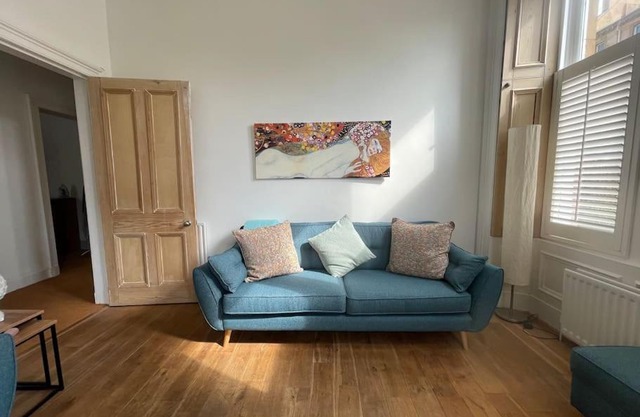 Stunning West End Flat!