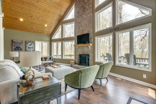 Stunning Wintergreen Resort Home Ski and Golf!