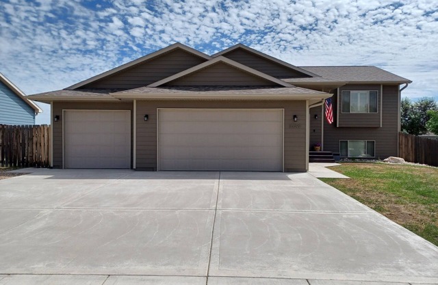 Sturgis Rally, 15 minutes from Sturgis and 15 minutes from Rapid City. Beautiful