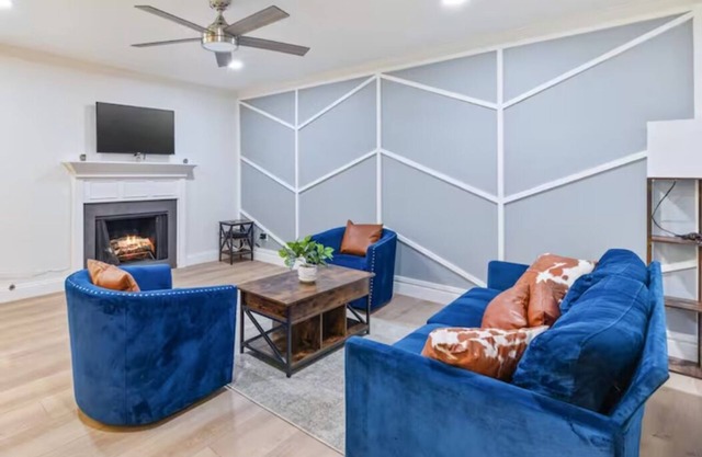 Stylish 1bed North Dallas - Gated Community