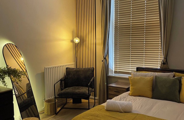 Stylish 2-Bed Flat - Heart of London *Zone 2*