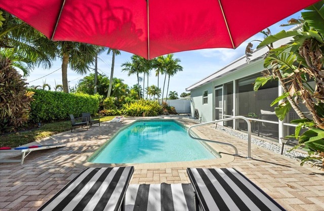 Stylish 2-Bedroom, 2-Bathroom Home with Heated Pool – Just Steps from the Beach!