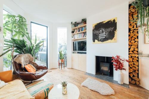 Stylish 2 Bedroom Flat with a Private Sauna