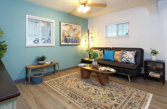 Stylish 2B2B Hideaway 10 mins. drive to Disneyland