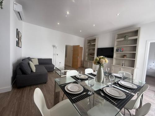 Stylish 3 bed spacious flat