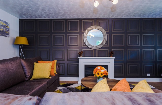 Stylish 4 bed home close to Manchester City centre