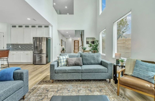 Stylish 4BR Getaway with Cozy Touches & Amenities