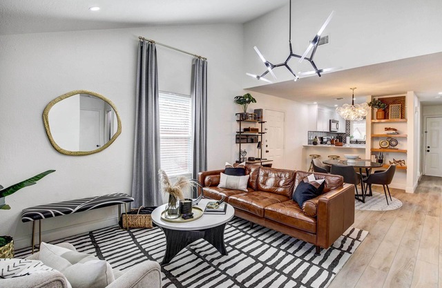 Stylish Allen Home near Watters Creek Village