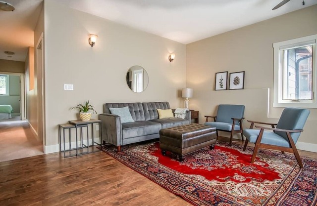 Stylish & comfy condo in Radium Hot Springs - Only 30 mins to Panorama Resort!
