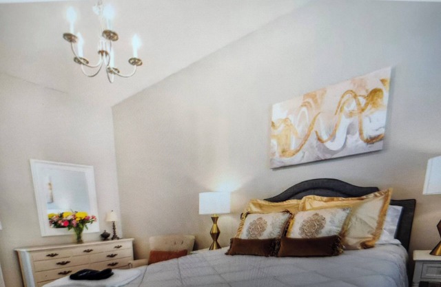 Stylish Downtown Greenville Apartmentn1 Block Off Main Street