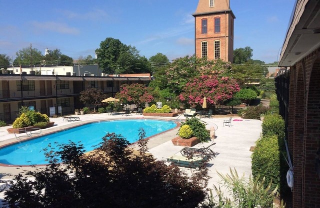 Stylish Flat in DT Durham-Sep A/C-downtown walkable