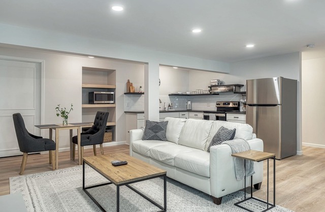 Stylish Guest Apartment