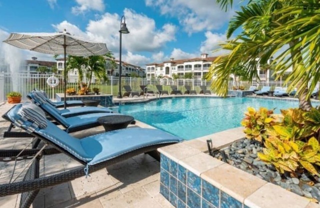 Stylish Home W/Pool (Orlando)