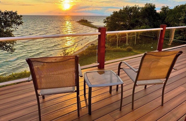 Stylish Home with Private Beach Views, Hot tub