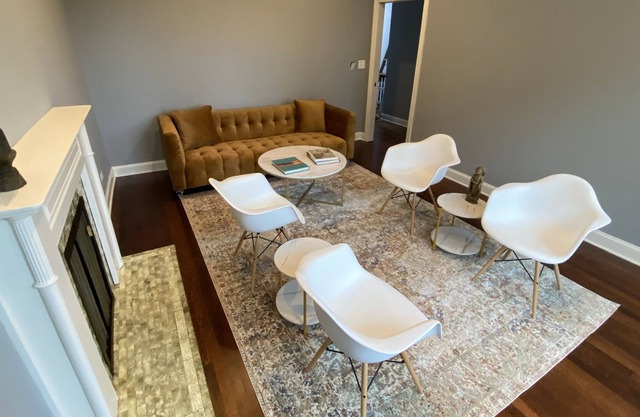 Stylish Sanctuary in the Heart of Lincoln Park