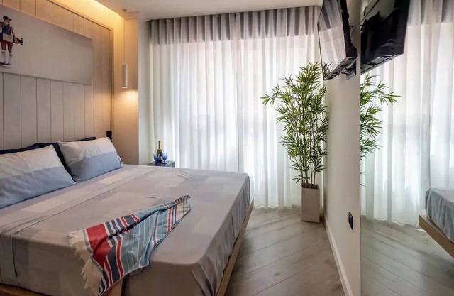 Stylish Studio 24 @ Trendy Psirin