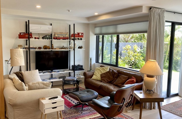 Stylish Townhouse in Grey Lynn, Stylish two level townhouse