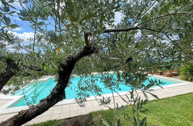 stylish villa near Bevagna and Montefalco with sensational views and sleeps 14