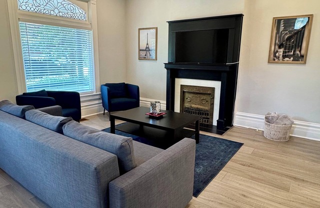 Stylish Vintage Home - City Park/Rino