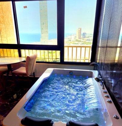 Suger Suite Sea View جناح سطح القمر اطلاله بحريه