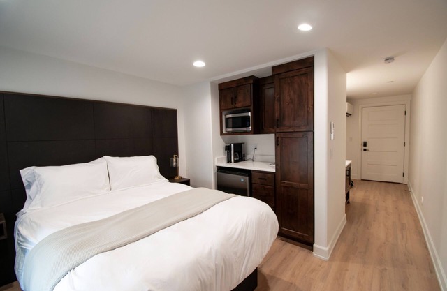 Suite #1 Boise Theme