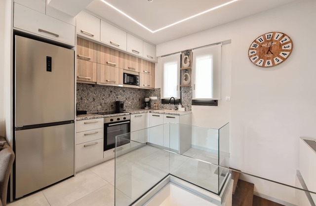 Suite 2 – Elegant & Serene Hideaway | September15 Suites