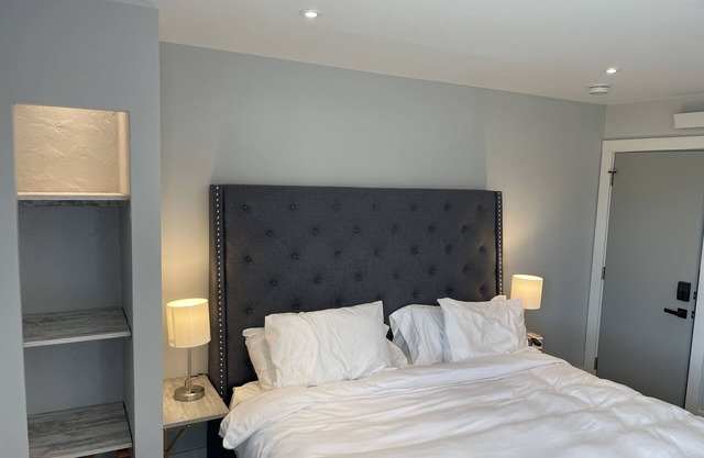 Suite 204 "The Egyptian Eagle"