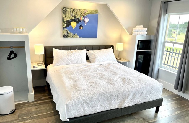 Suite 205 "The Tawny Eagle"