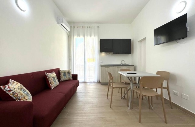 Suite 301 Casa Ferrante Srls