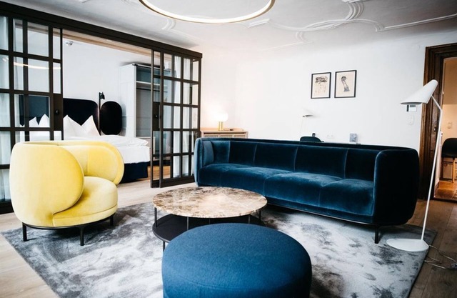 Suite "Cityflat", incl. breakfast - arthotel Blaue Gans