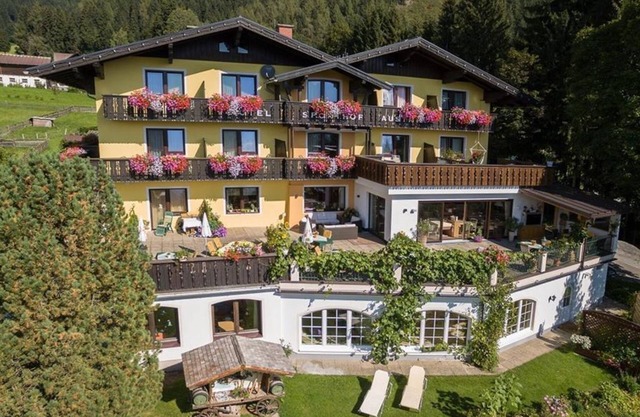Suite Hohe Rams, shower, WC - Sporthof Austria