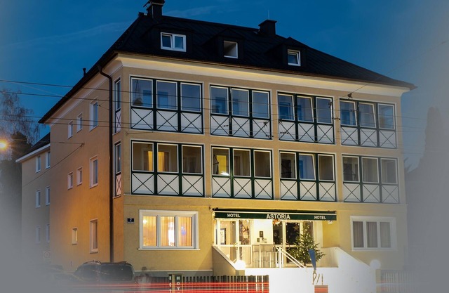 Suite mit Frühstück - Astoria, Hotel