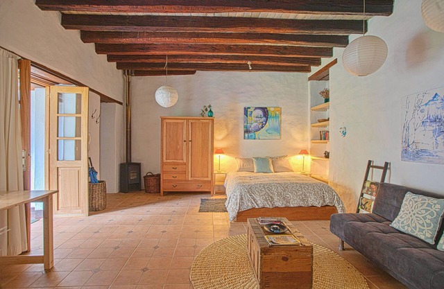 Suite Tortuga with Beautiful Gardens in Historical Quito