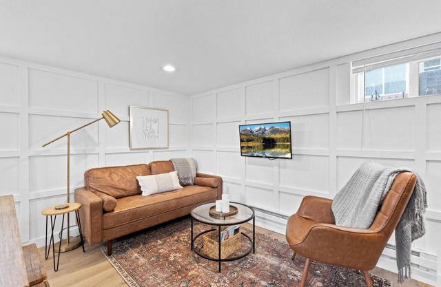 Summer in the Heart of Denver, Stylish 2Bd/1Ba apartment close to everything!
