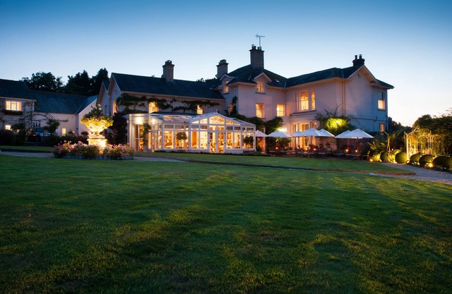 Summer Lodge Country House Hotel