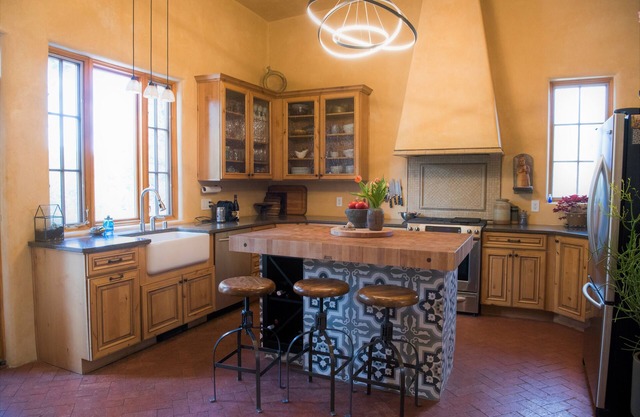 Sun and Ski! Beautiful Downtown Home on 1.5 Acres! Perfect for winter ski trips!