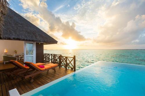 Sun Siyam Vilu Reef - 24 Hours All-Inclusive with Free Transfer