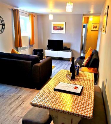 Sunflower Apartment, Family accommodation Near Tenby in Pembrokeshire