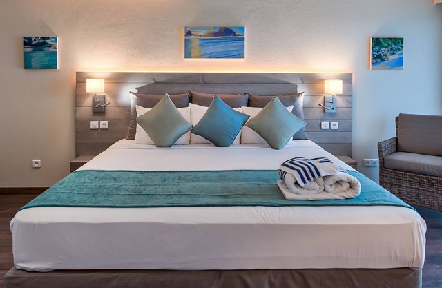 Sunkissed Shores Await | Studio Suite with Ocean Views & Island Adventures