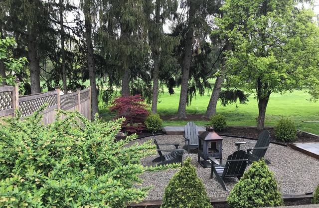 Sunlit Cottage in the Hudson Valley near train and Main!