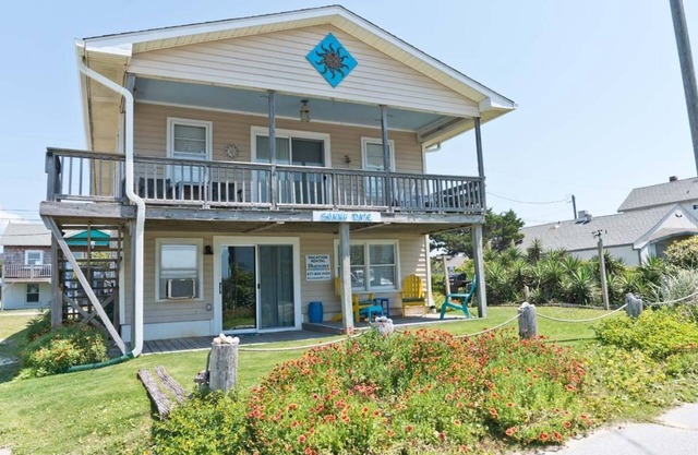 Sunny Daze, Oceanside Duplex in Atlantic Beach, NC!